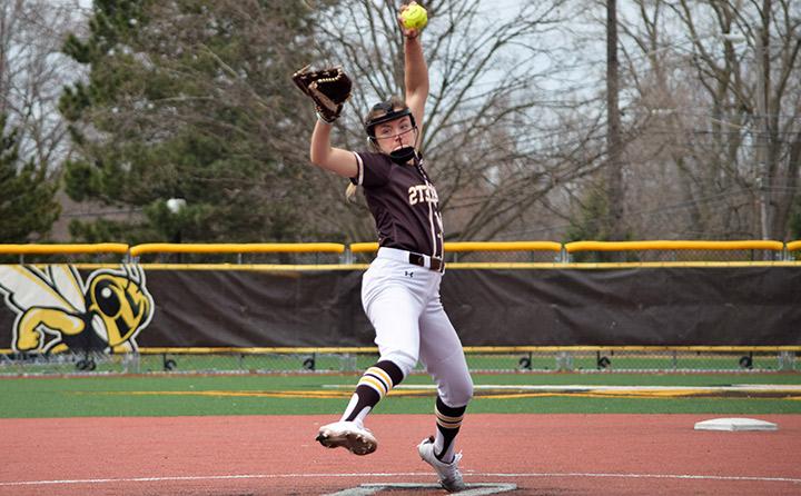 photo of softball player